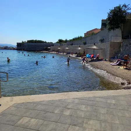 Appartamento Family Friendly With A Swimming Pool Tkon, Pasman - 20079 Tkon
