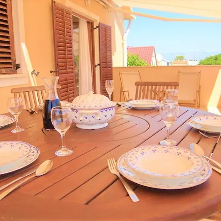 Apartment Family Friendly With A Swimming Pool Sabunike, Zadar - 20179 *