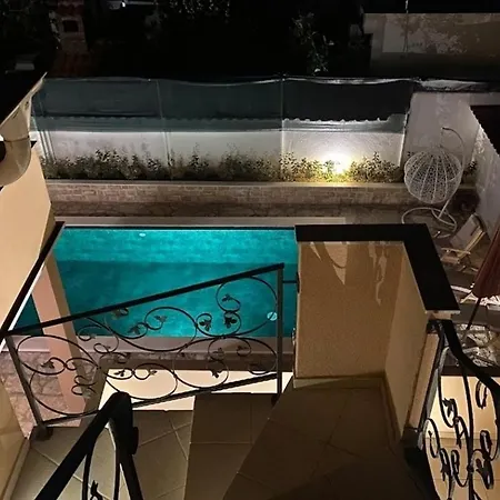 Family Friendly With A Swimming Pool Sabunike, Zadar - 20179 Apartment Nin